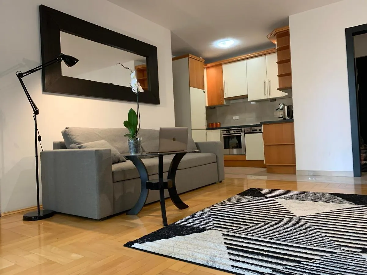 Modern 1Br Flat In Heart Of Warsaw With Parking Apartment 0*,  Poland